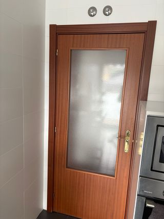 Puerta de madera interior