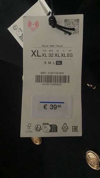 Chaqueta Zara Cruzada Negra Corta