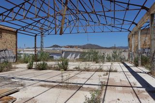 Nave industrial en venta en Polígonos - Recinto Ferial Cortijo de Torres en Málaga
