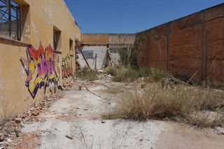 Nave industrial en venta en Polígonos - Recinto Ferial Cortijo de Torres en Málaga