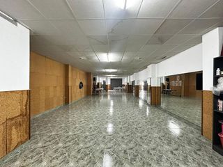 Local comercial en venta en Benifaió