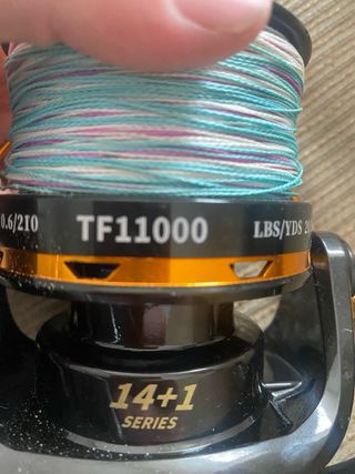 Carrete de pesca para siluro