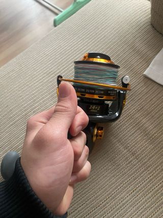 Carrete de pesca para siluro