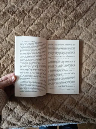 La Mafia se sienta a la mesa: Historias y recet...