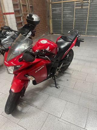 Honda CBR 125 R Roja 2014