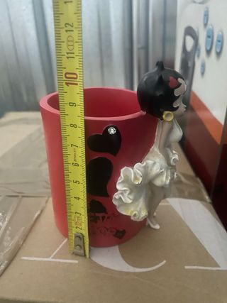 Betty Boop figura roja