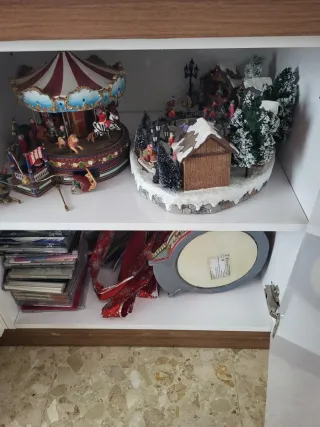 Mueble de madera y metal