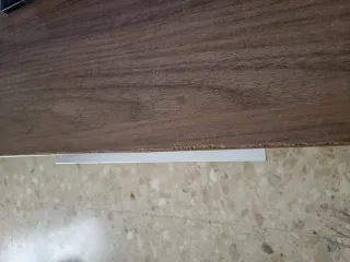 Mueble de madera y metal