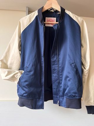 Chaqueta bomber Levi's Azul y Beige