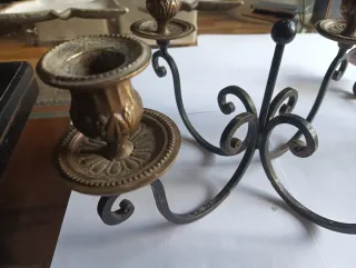 Pareja Candelabros Metal Negro/Dorado