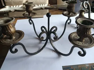 Pareja Candelabros Metal Negro/Dorado