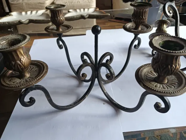 Pareja Candelabros Metal Negro/Dorado