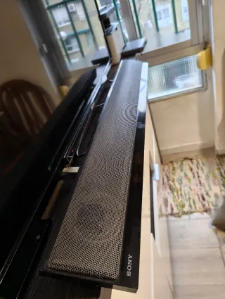 Sony Bravia KDL-46R470A TV + Barra de sonido Sony