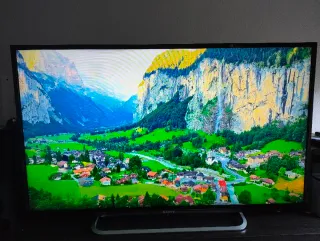 Sony Bravia KDL-46R470A TV + Barra de sonido Sony