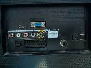 Samsung 22” LED Full HD – sin base