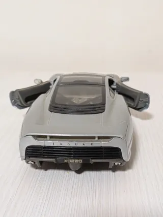 Coche Colección Maisto Jaguar XJ220