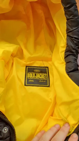 Abrigo Corteiz Negro y Amarillo