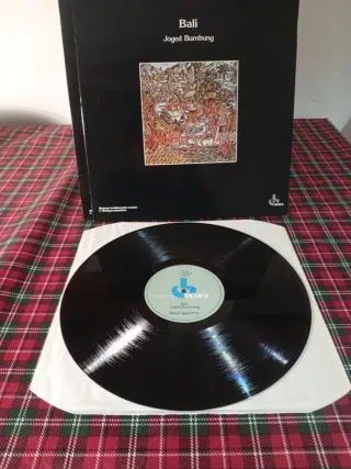 Bali - Joged Bumbung -Música Tradicional Balinesa