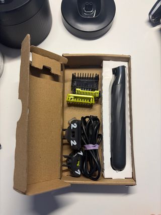 Philips Serie 7000 + One Blade