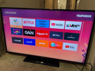 Smart TV 50" 4K UHD Telefunken Como Nueva