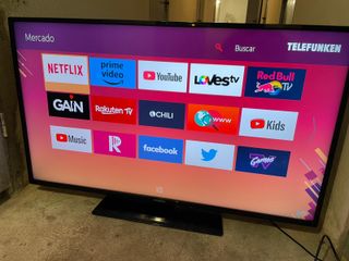 Smart TV 50" 4K UHD Telefunken Como Nueva