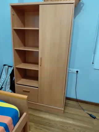 Cama + Librería + Mesita + 2 Estanterías + Mesa