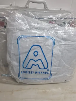 Funda Grupo 0 Ángeles Miranda