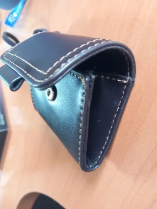 Accesorio bolso: monedero marrón muy oscuro