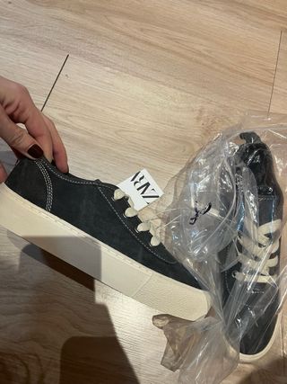 Zapatillas Zara Negras Cordones