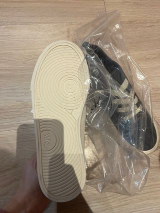 Zapatillas Zara Negras Cordones