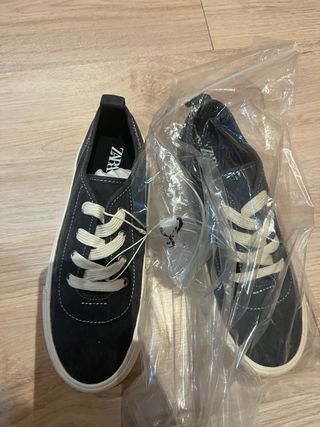 Zapatillas Zara Negras Cordones