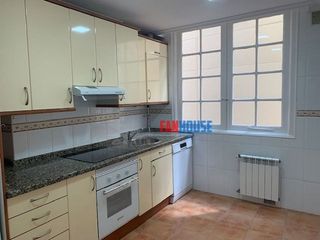 Piso en alquiler en Centro en Gijón