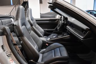 Porsche 911 (992.2) Carrera Cabriolet