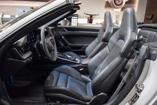 Porsche 911 (992.2) Carrera Cabriolet