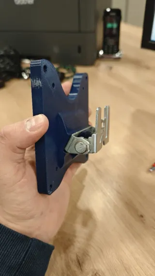 Adaptador VESA HP 22XI impreso en 3D