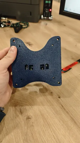 Adaptador VESA HP 22XI impreso en 3D