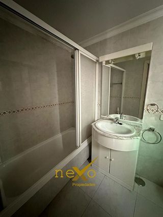 Chalet en venta en Carmona