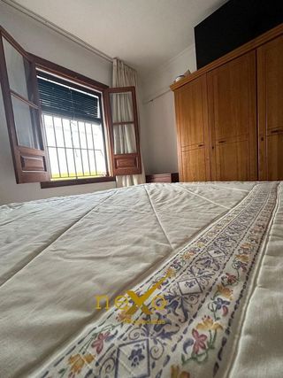 Chalet en venta en Carmona