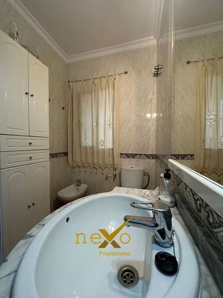 Chalet en venta en Carmona