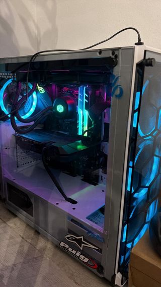 Torre PC Gaming Blanca y Gris,