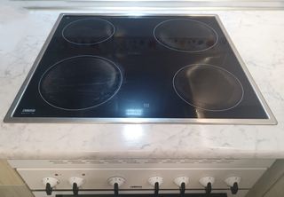 Vitrocerámica Zanussi Built In