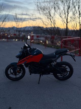 KTM Duke 125 Impecable