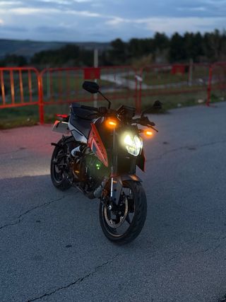 KTM Duke 125 Impecable