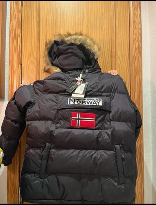 Abrigo Geographical Norway Negro