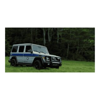 Jurassic World | Mercedes-Benz G 550 sucio | 1/64