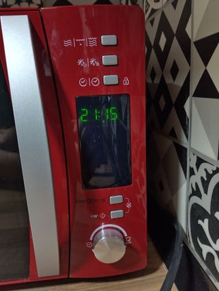 Microondas Candy Rojo con grill
