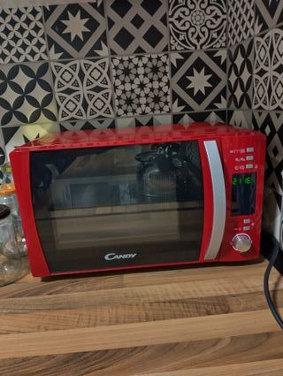 Microondas Candy Rojo con grill