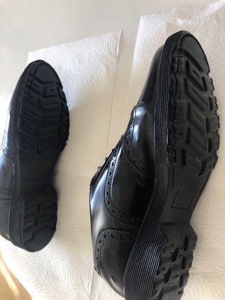 Scarpe stringate nere con borchie