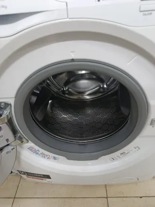 Lavadora AEG 9kg