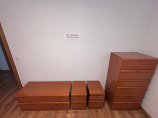 Conjunto muebles dormitorio madera